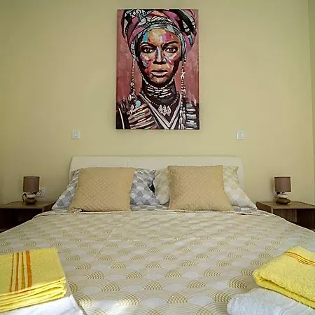 Hotel Laurel